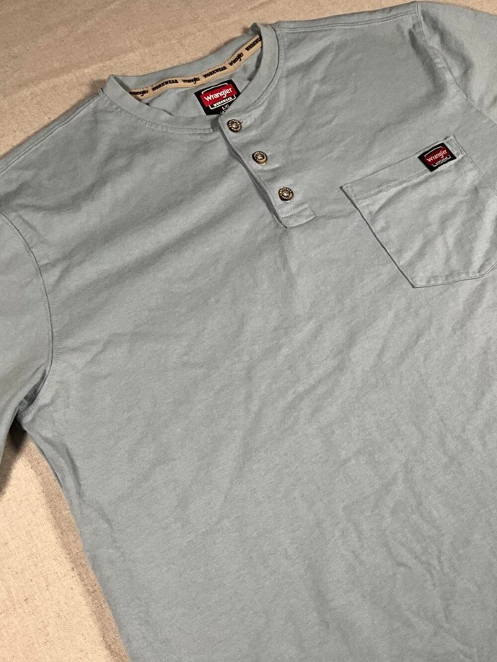 Mens Wrangler Workwear Blue Short Sleeve Utility Pocket Henley Shirt (Large)